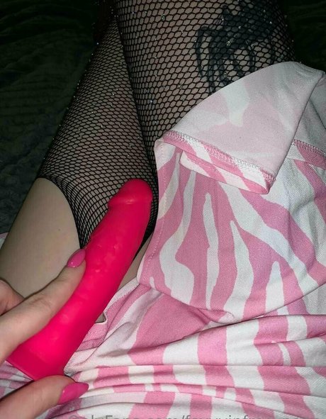 Foxyvipfree_page photo 26
