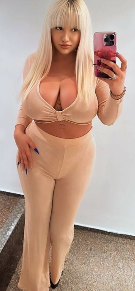 Francesca Alexandra photo 1