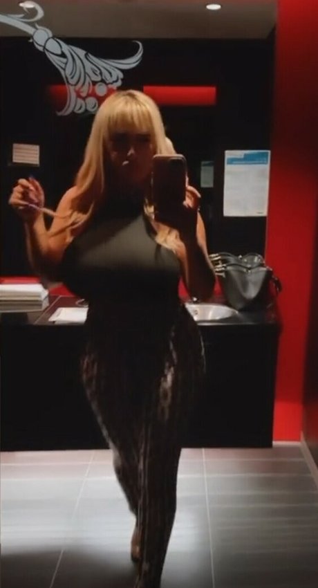 Francesca Alexandra photo 10