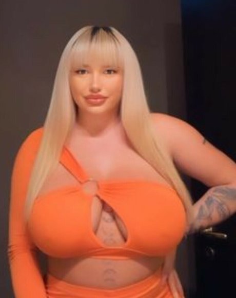 Francesca Alexandra photo 11