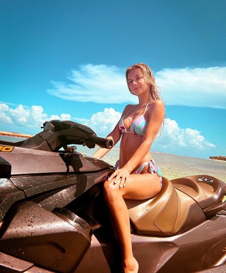Francesca Fournier photo 6
