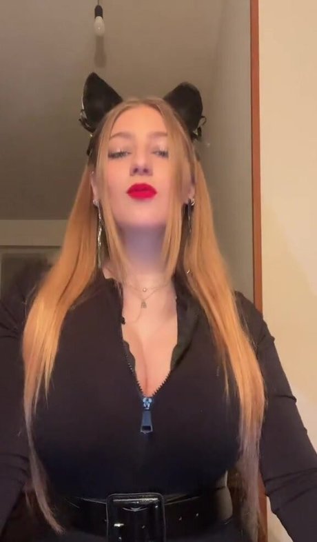 Francesca Salerno photo 33