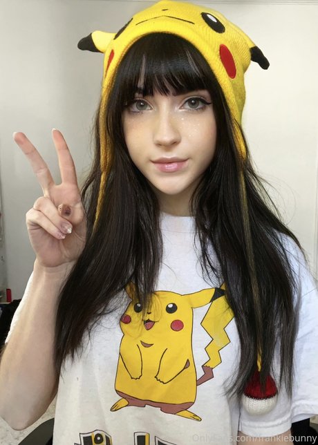 Frankie Bunnie photo 81