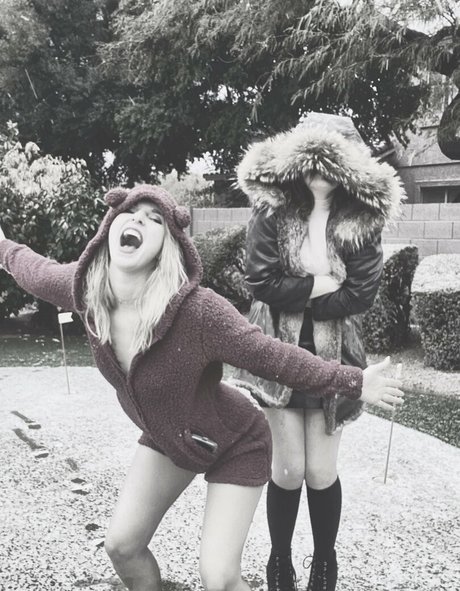 Freckledhobo photo 68