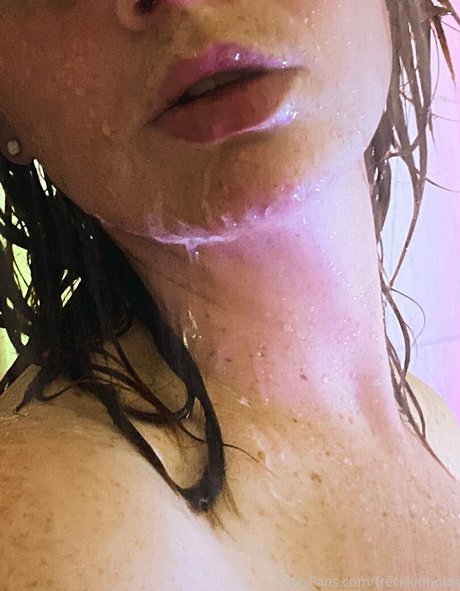 Freckledhobo photo 129