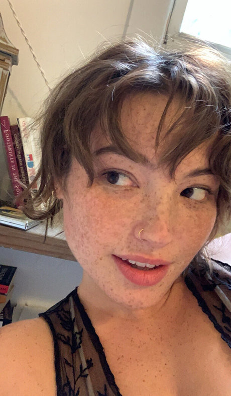 Freckledro photo 3