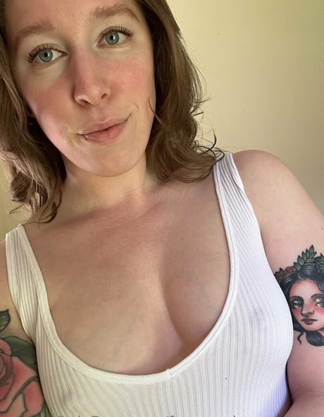 Free_perky_peaches photo 52