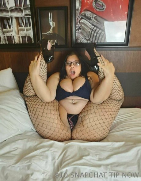 Freeboobiesandbooty photo 2