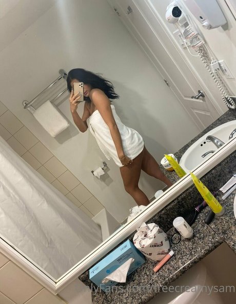 Freecreamysam photo 32