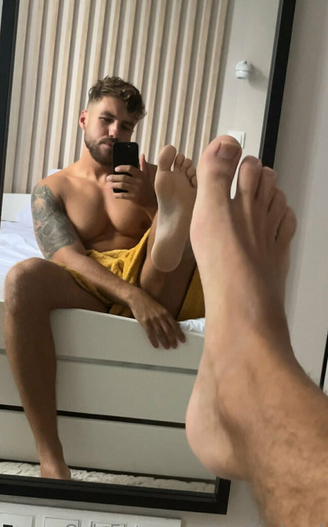 Freefootgod photo 6