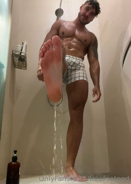 Freefootgod photo 31