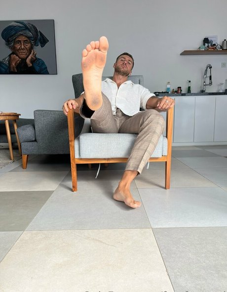 Freefootgod photo 33
