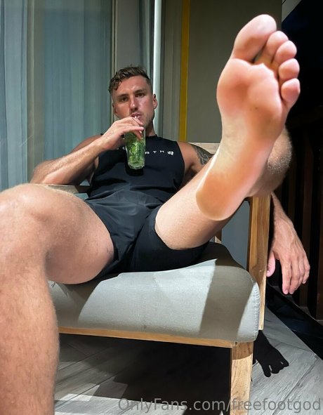 Freefootgod photo 34
