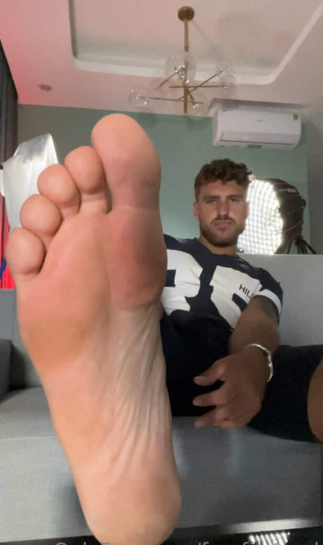 Freefootgod photo 93