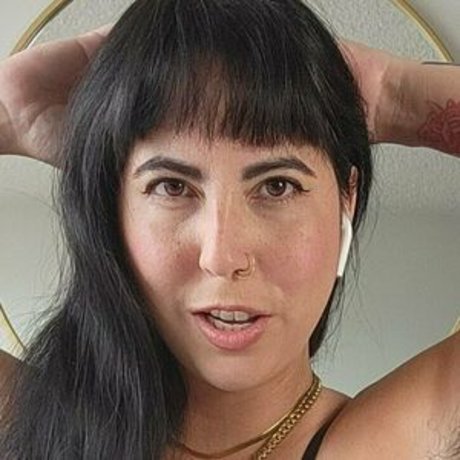 Freehairypussy photo 1