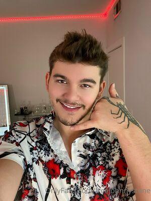 freejohnnystone photo 3