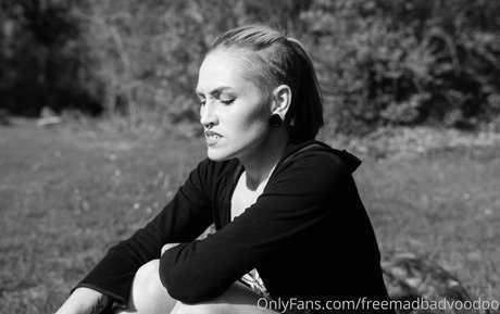 Freemadbadvoodoo photo 33