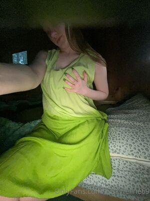 friskyfeline69 photo 45