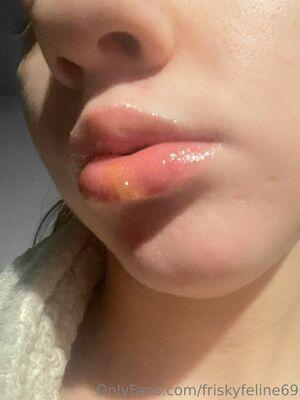 friskyfeline69 photo 165