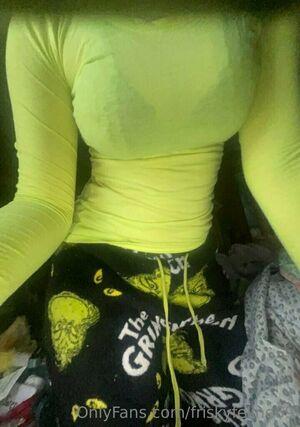 friskyfeline69 photo 182