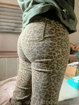 friskyfeline69 photo 295