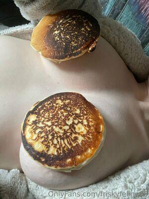 friskyfeline69 photo 311