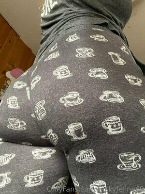 friskyfeline69 photo 325