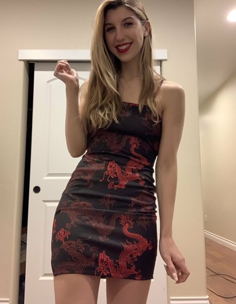 FrivolousFox ASMR photo 14