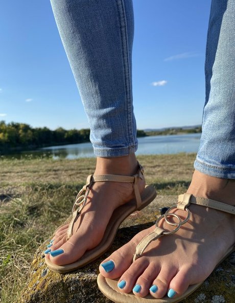 Froggeefeetfree photo 212
