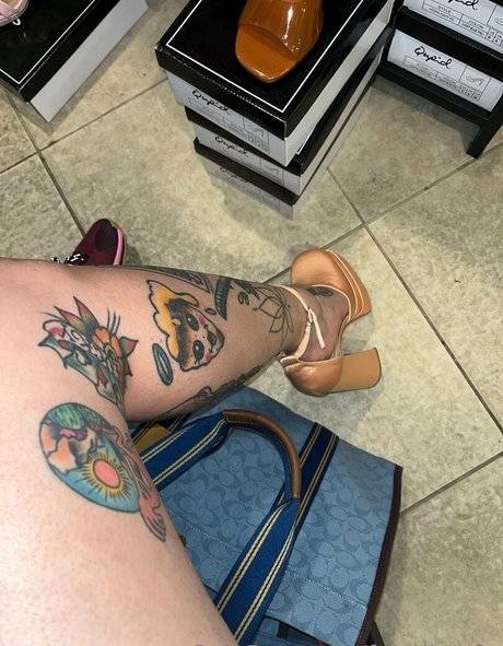 Fun4lizzsfw photo 10