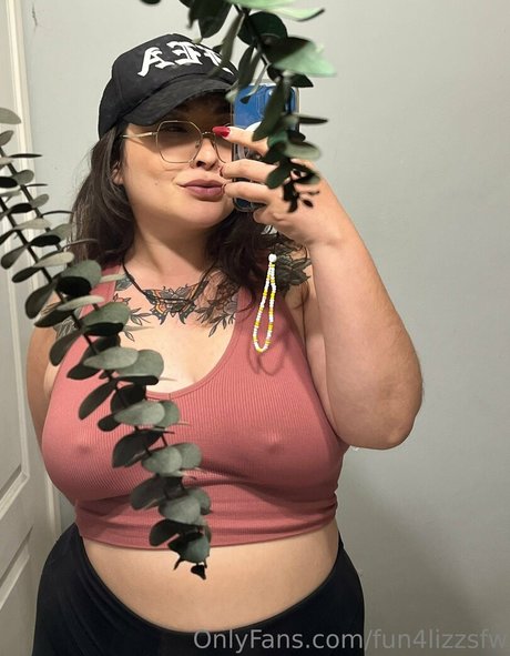Fun4lizzsfw photo 20