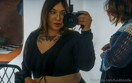 Fun4lizzsfw photo 36