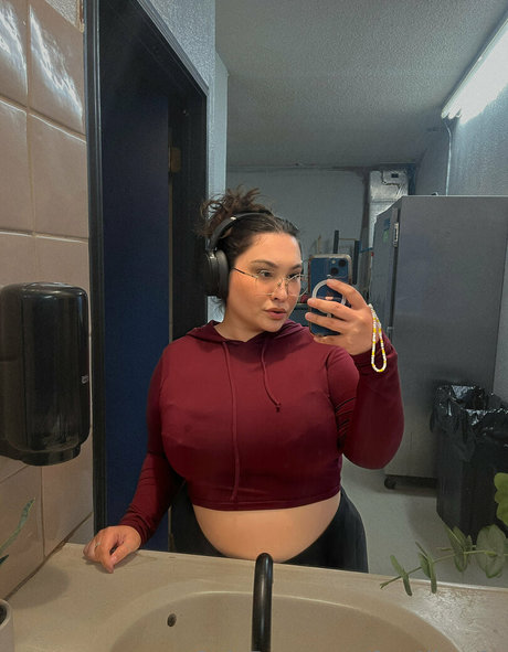 Fun4lizzsfw photo 58