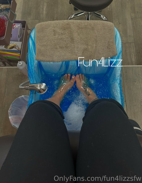 Fun4lizzsfw photo 82