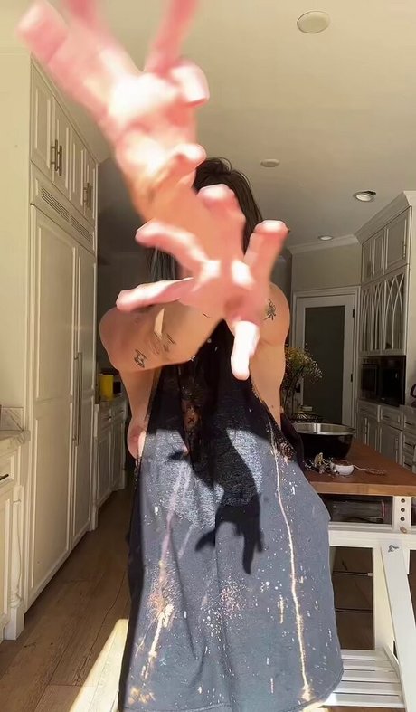 Gabbie Hanna photo 6