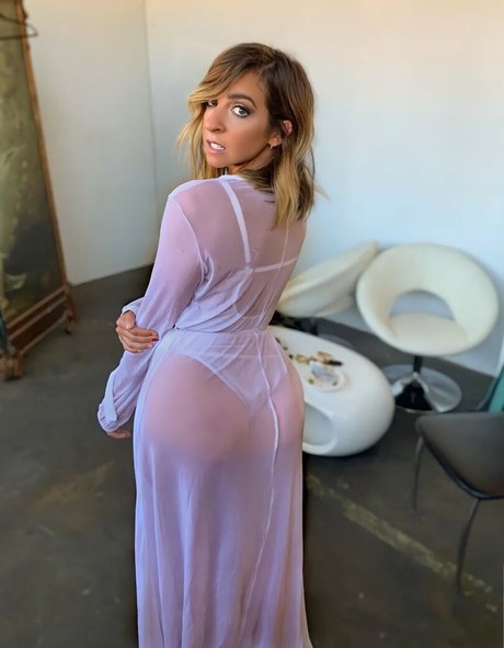 Gabbie Hanna photo 45