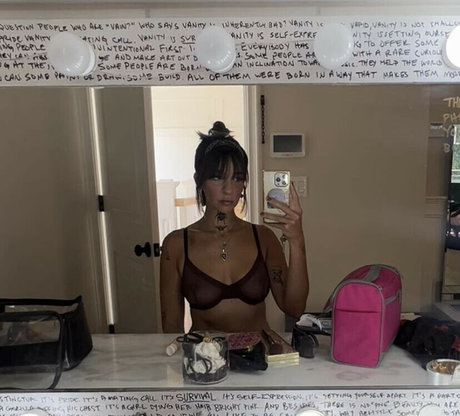 Gabbie Hanna photo 70