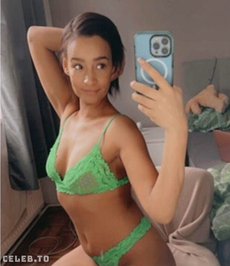 Gabby Dealmeida photo 44
