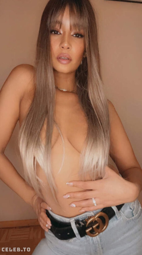 Gabby Dealmeida photo 48