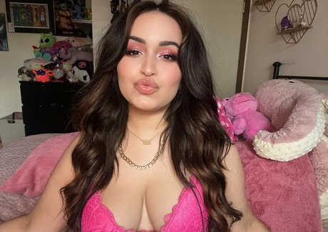 Gabby Ortiz photo 21