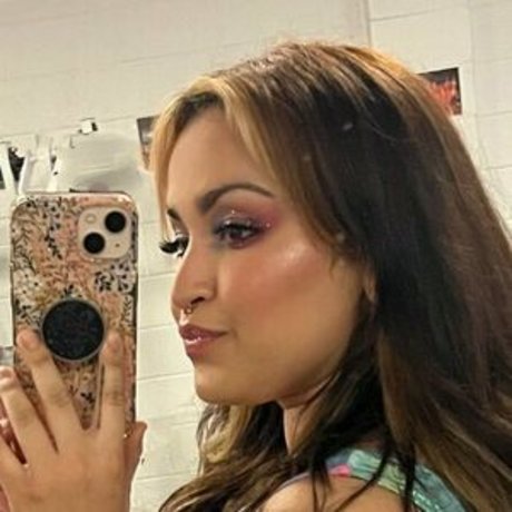 Gabby Ortiz photo 51