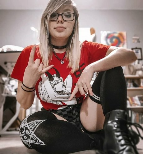 Gabby Swears photo 22