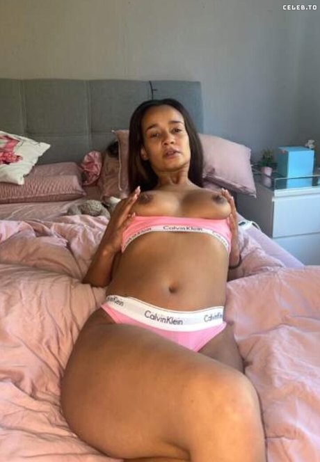 Gabbydealmeida photo 4