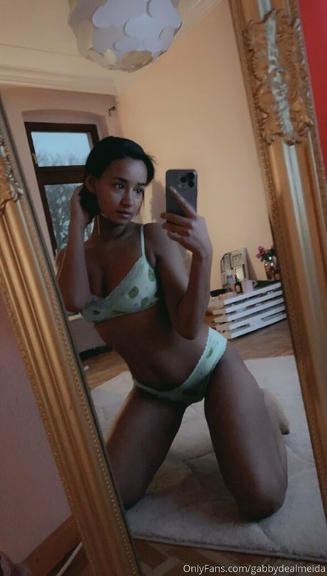 Gabbydealmeida photo 44