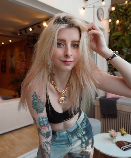 Gabi Cattuzzo photo 16