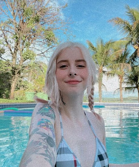 Gabi Cattuzzo photo 41