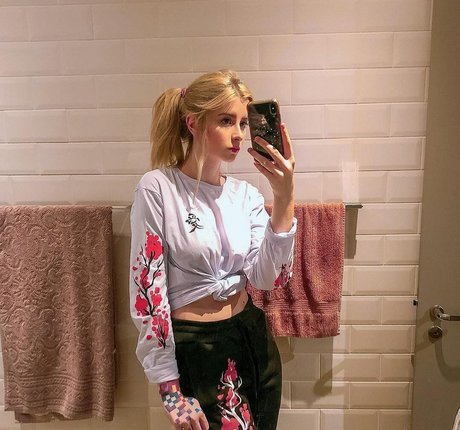 Gabi Cattuzzo photo 61