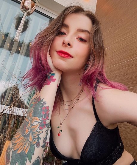 Gabi Cattuzzo photo 82