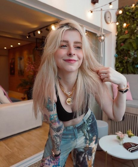 Gabi Cattuzzo photo 87