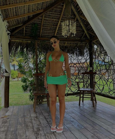 Gabriela Versiani photo 127